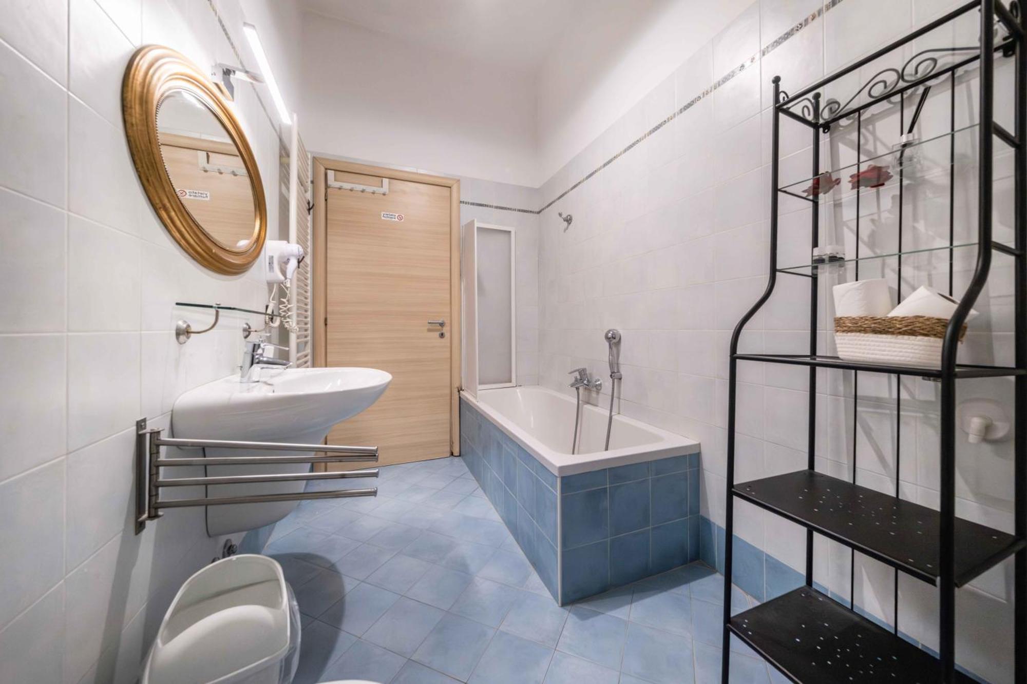 Al Teatro Hotell Verona Rum bild