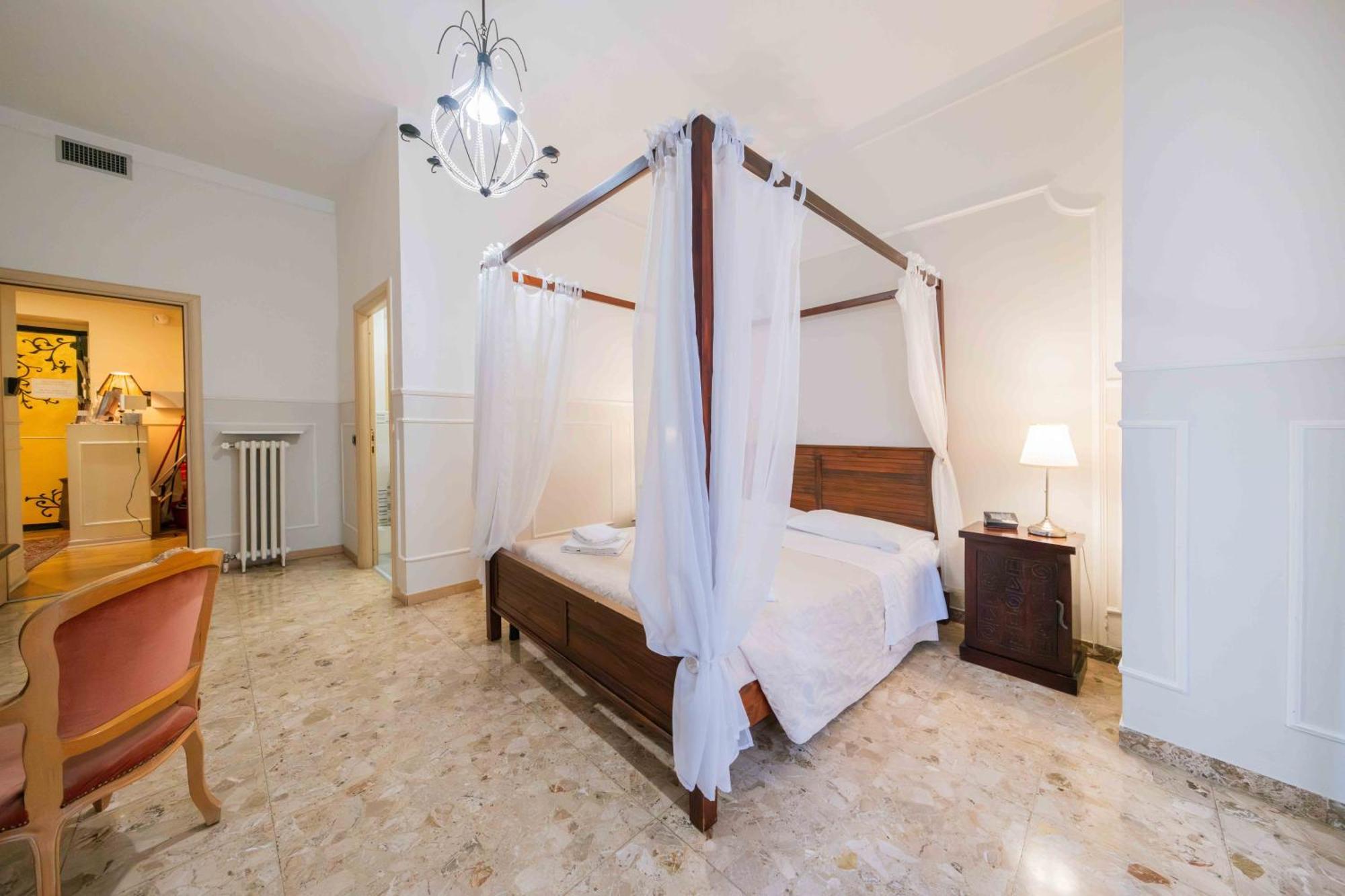 Al Teatro Hotell Verona Rum bild