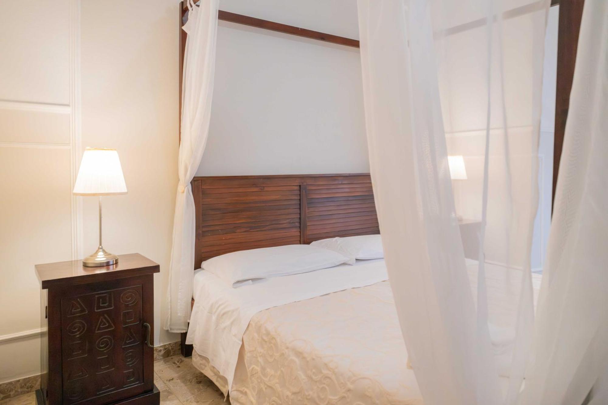 Al Teatro Hotell Verona Exteriör bild