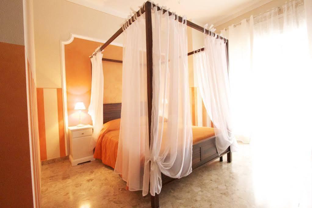 Al Teatro Hotell Verona Exteriör bild